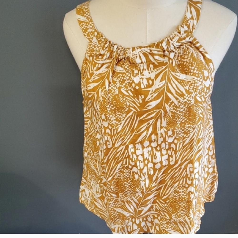 Christian Siriano Gold and White Ruffled Tank Top - Picture 13 of 13